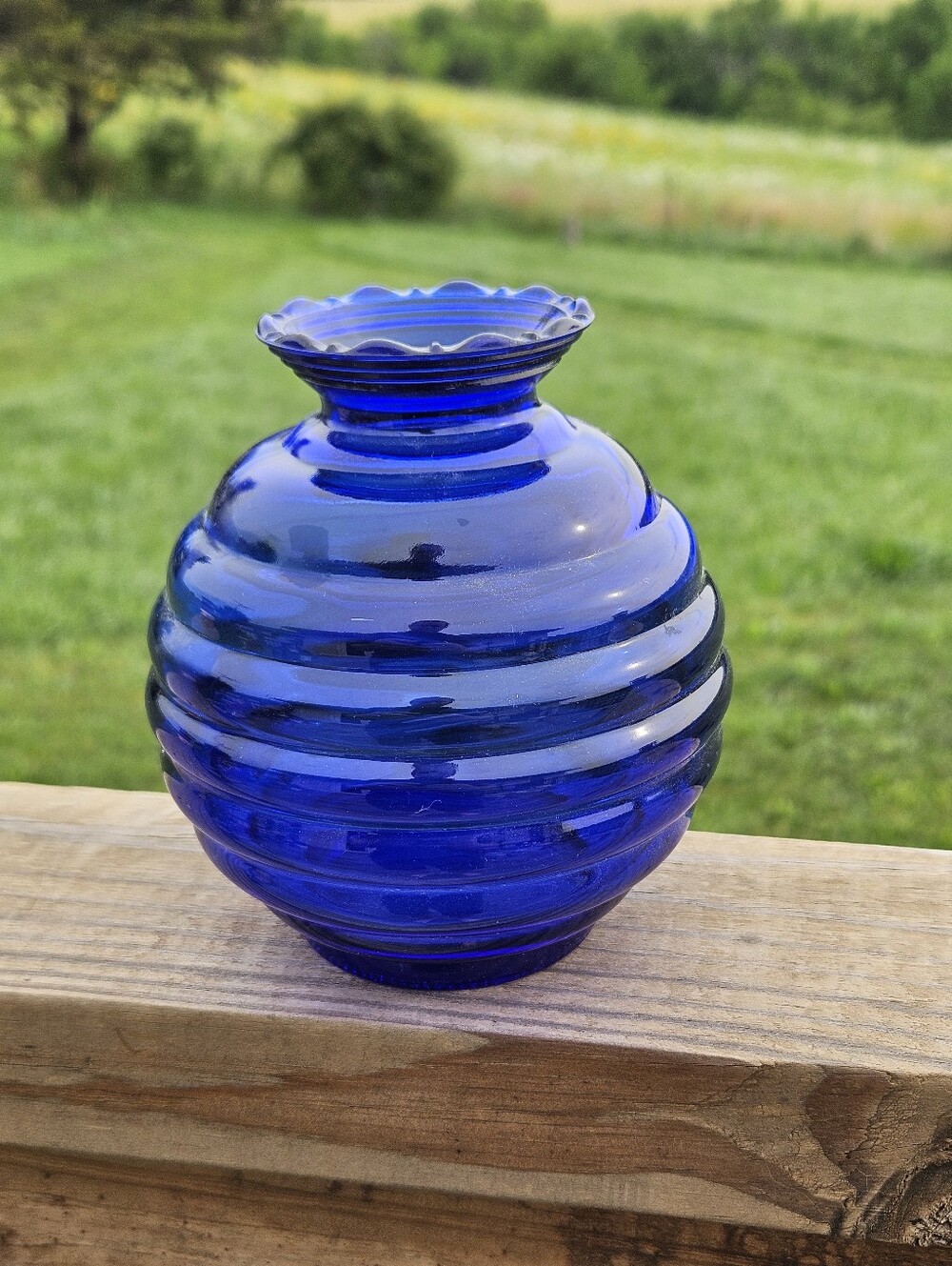 Vtg Indiana Glass Cobalt Blue Ribbed Beehive Vase Round Scalloped Edge Marked US